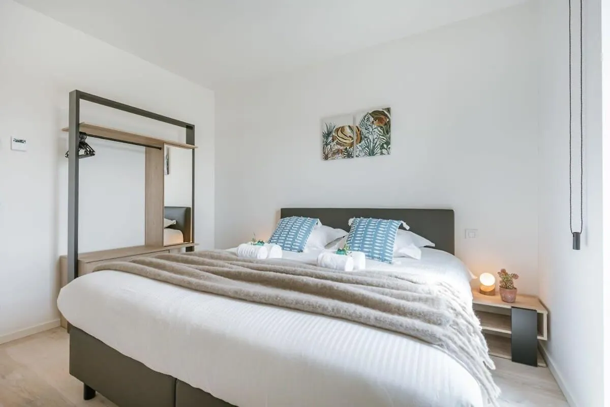 Huswell - Modern Apartment With Sunny And Large Terrace Ostend 0*,