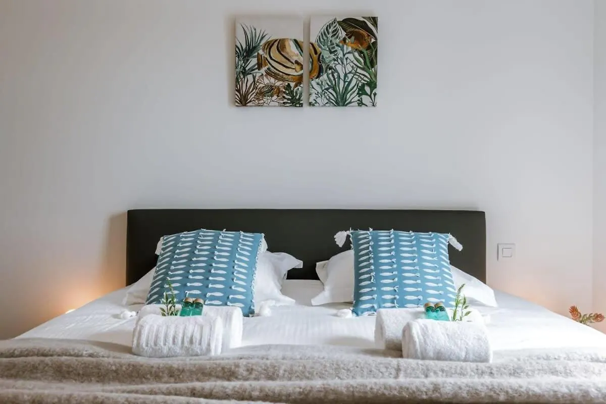 Huswell - Modern Apartment With Sunny And Large Terrace Ostend 0*,  Belgium
